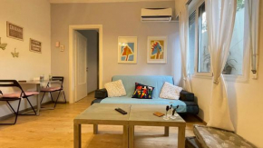 Cozy apartment ideally located city center and Megaron Moussikis metro station